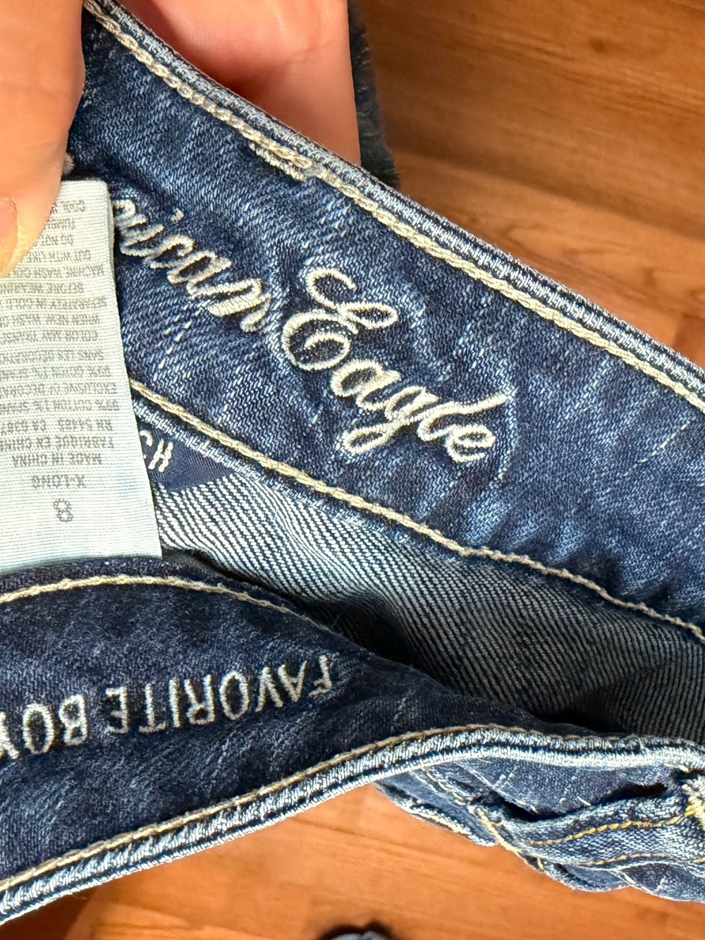 CURSIVE BACK American Eagle Outfitters 8 X-LONG Boyfriend Jeans